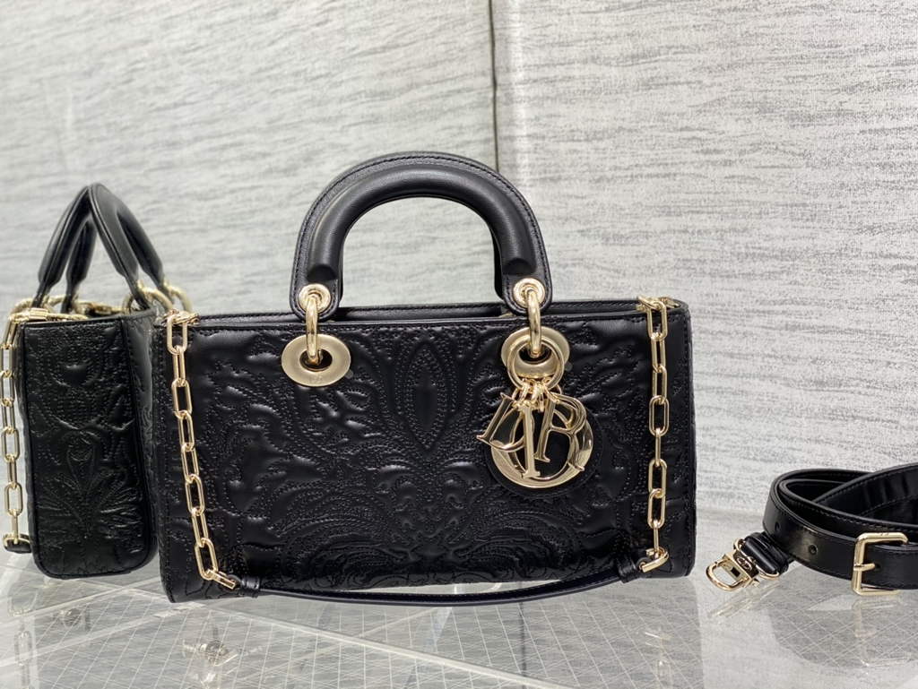 Dior M0540 Medium Lady D-Joy Bag Black Quilted-Effect Lambskin Ornamental Motif