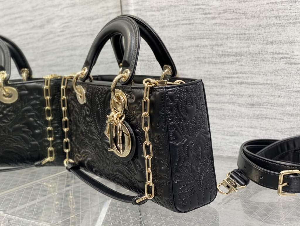 Dior M0540 Medium Lady D-Joy Bag Black Quilted-Effect Lambskin Ornamental Motif