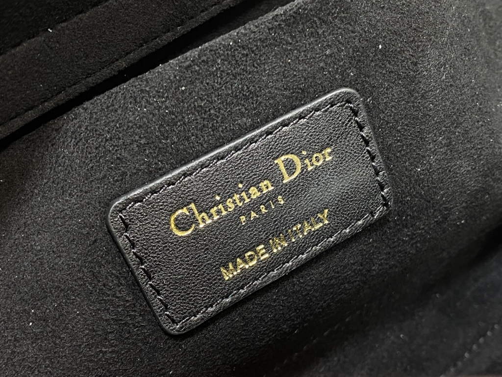 Dior M0540 Medium Lady D-Joy Bag Black Quilted-Effect Lambskin Ornamental Motif