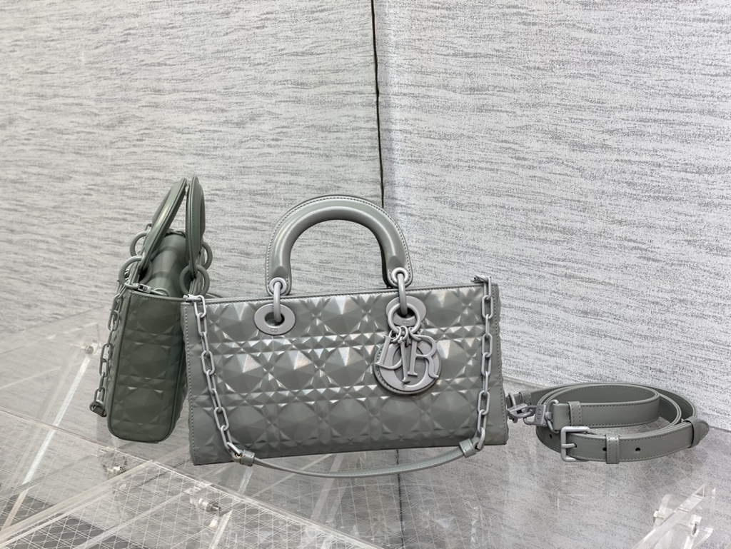 Dior M0540 Medium Lady D-Joy Bag Gray Cannage Calfskin with Diamond Motif - Default Title - View 1