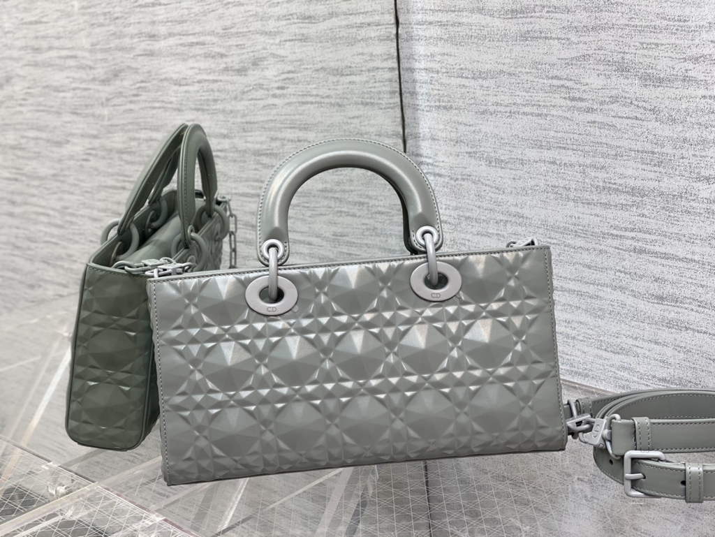 Dior M0540 Medium Lady D-Joy Bag Gray Cannage Calfskin with Diamond Motif