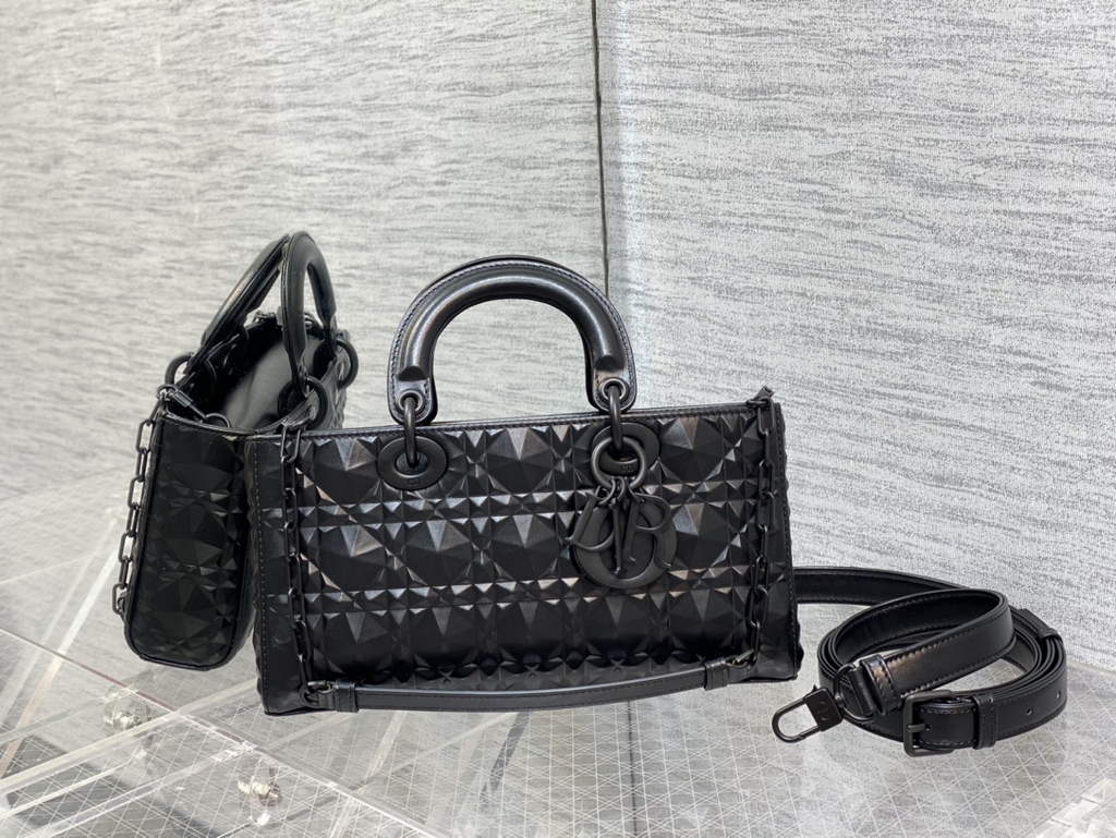Dior M0540 Medium Lady D-Joy Bag Black Cannage Calfskin with Diamond Motif