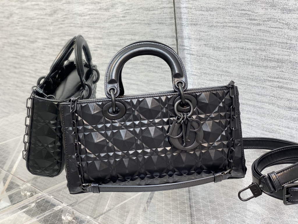 Dior M0540 Medium Lady D-Joy Bag Black Cannage Calfskin with Diamond Motif - Default Title - View 2