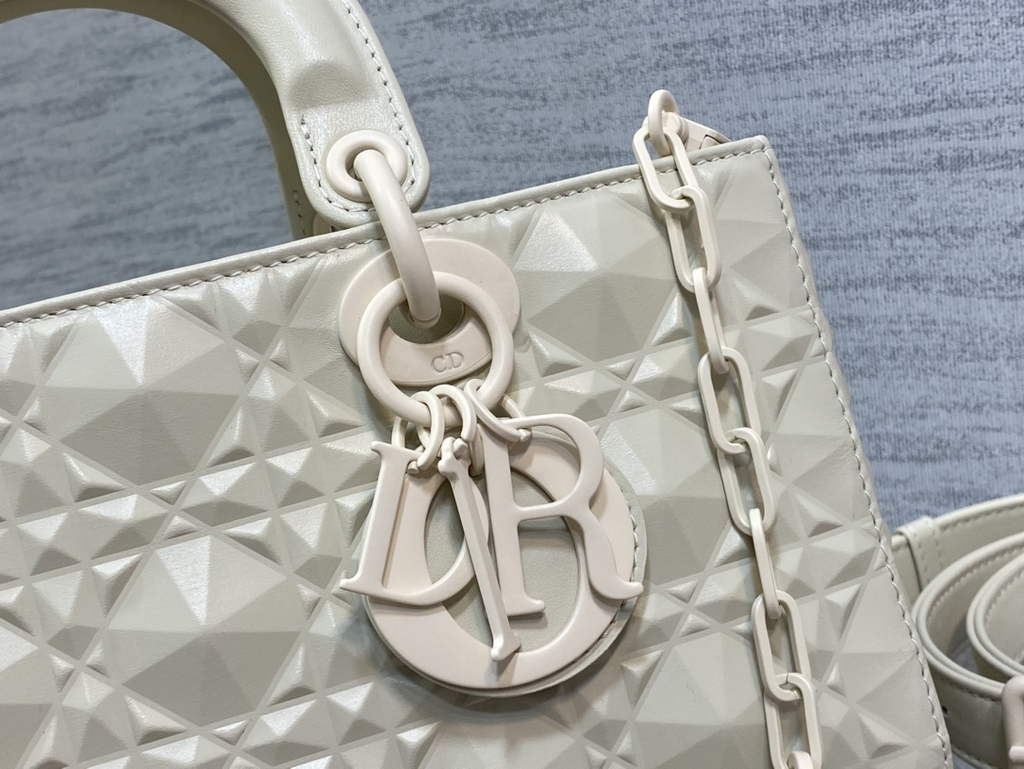 Dior M0540 Medium Lady D-Joy Bag Beige Cannage Calfskin with Diamond Motif - Default Title - View 3
