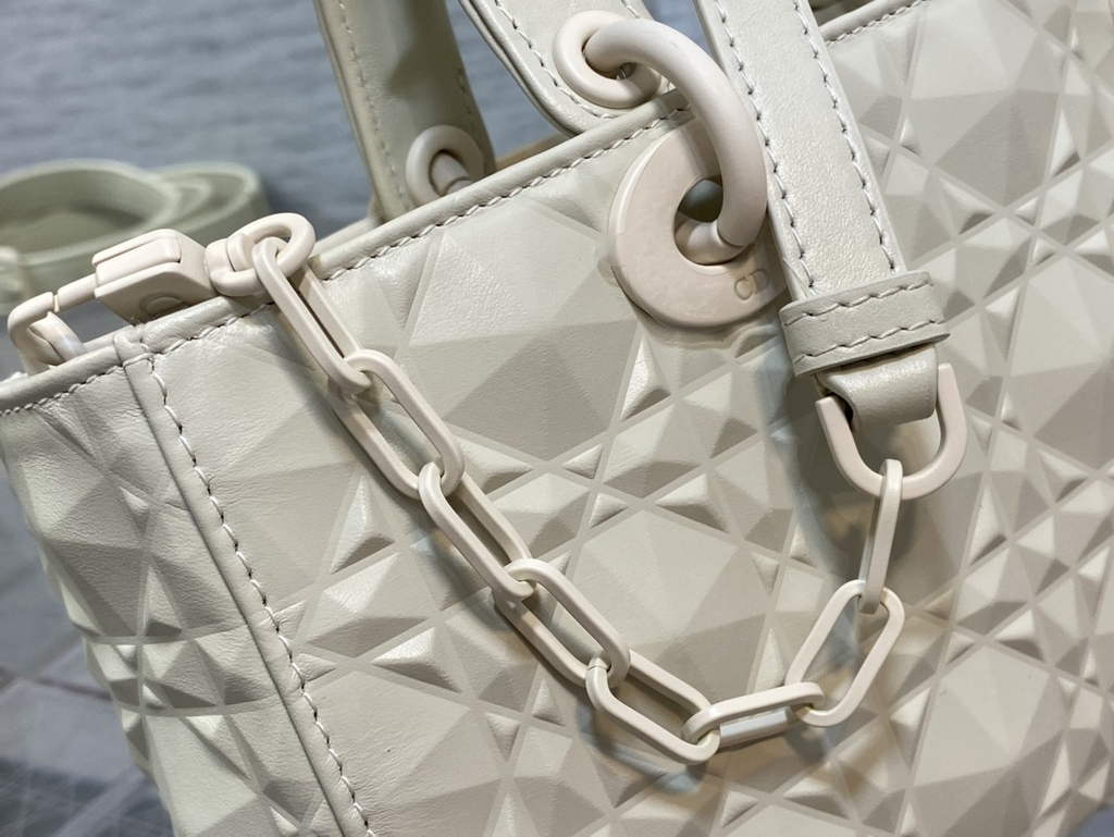 Dior M0540 Medium Lady D-Joy Bag Beige Cannage Calfskin with Diamond Motif - Default Title - View 4