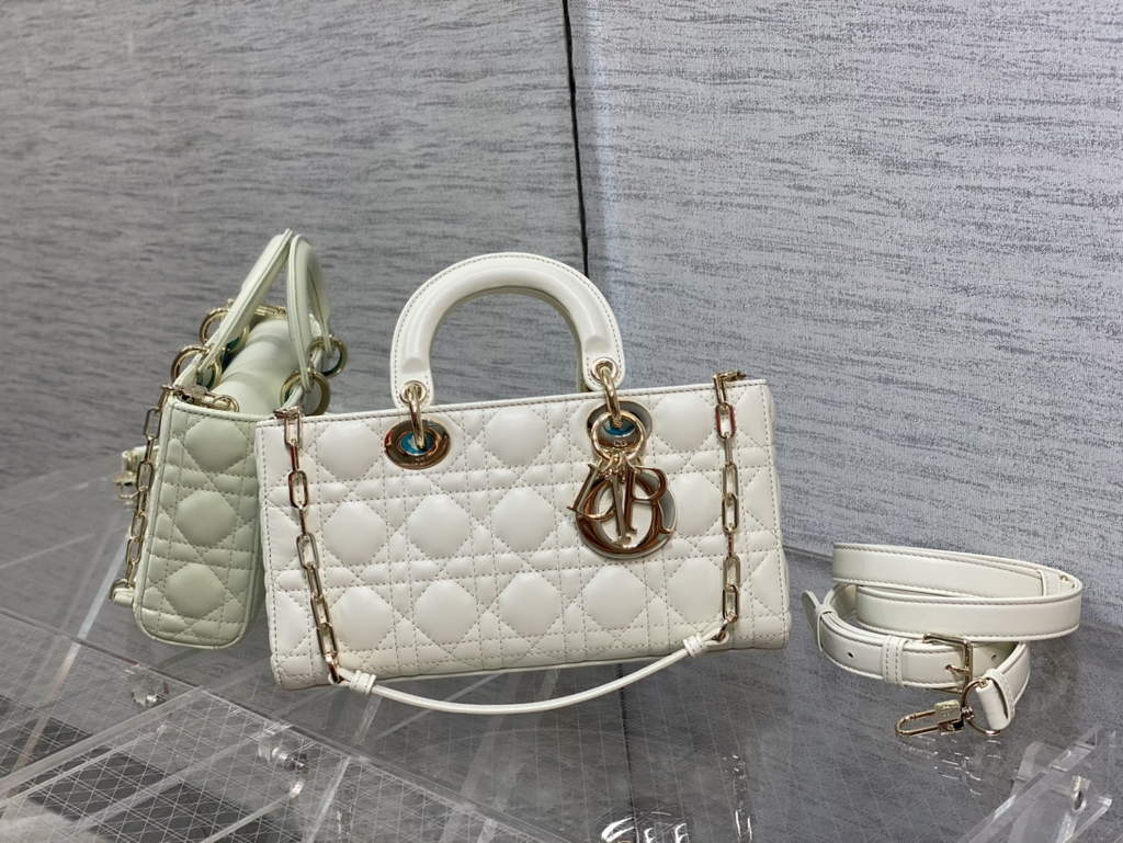 Dior M0540 Medium Lady D-Joy Bag Beige Cannage Lambskin - Default Title - View 1