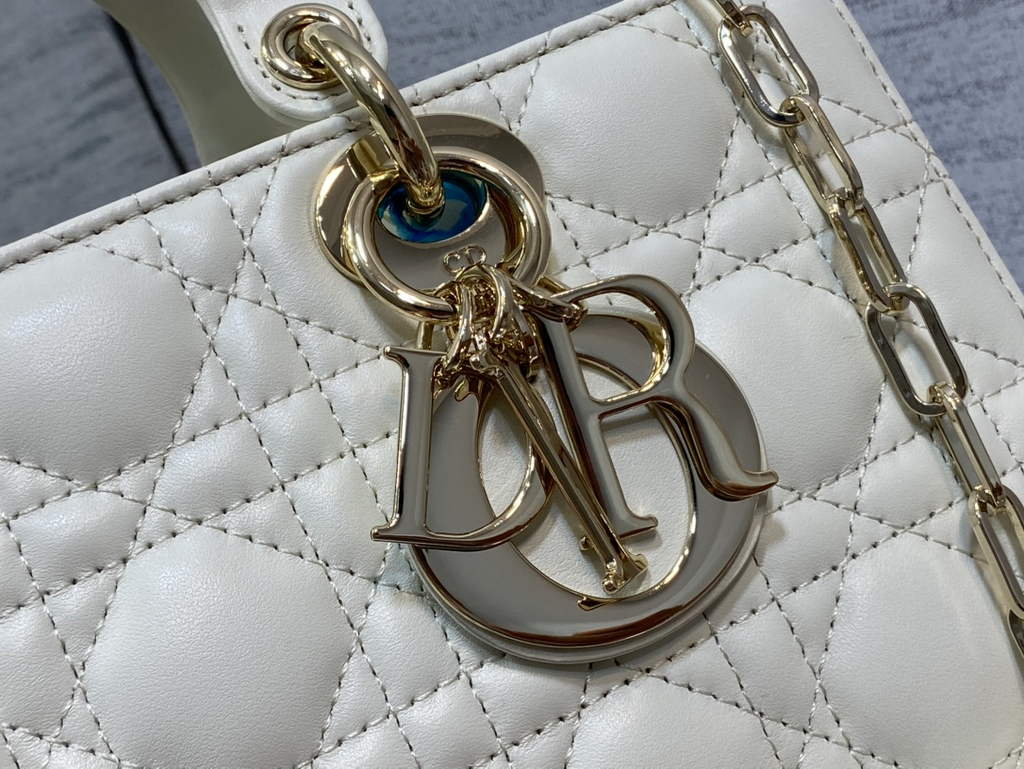 Dior M0540 Medium Lady D-Joy Bag Beige Cannage Lambskin - Default Title - View 3