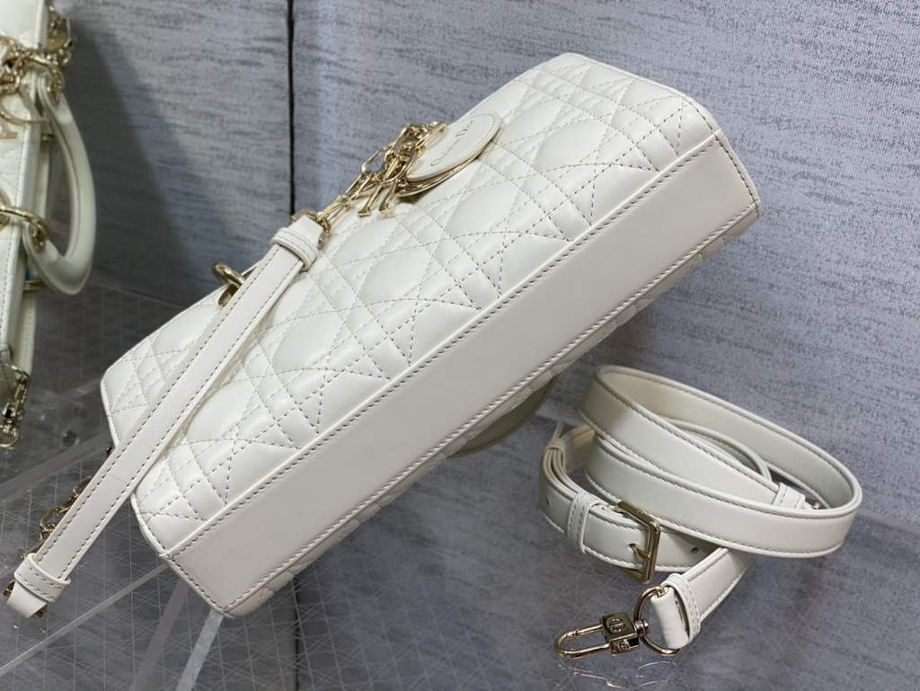 Dior M0540 Medium Lady D-Joy Bag Beige Cannage Lambskin - Default Title - View 7