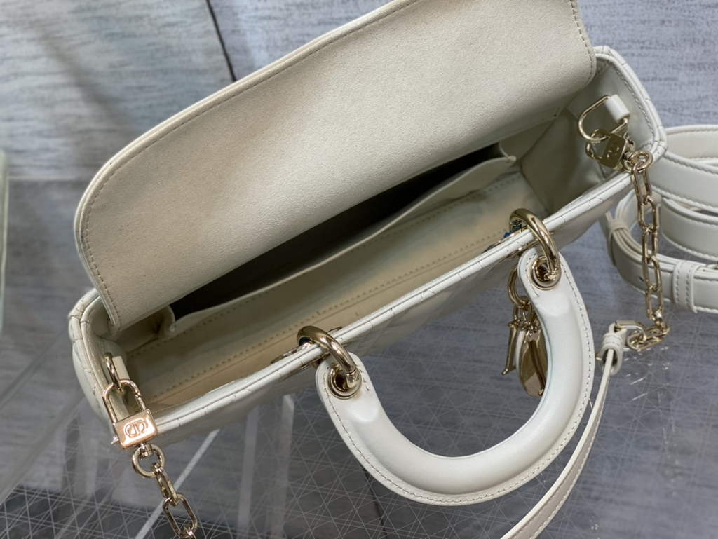 Dior M0540 Medium Lady D-Joy Bag Beige Cannage Lambskin