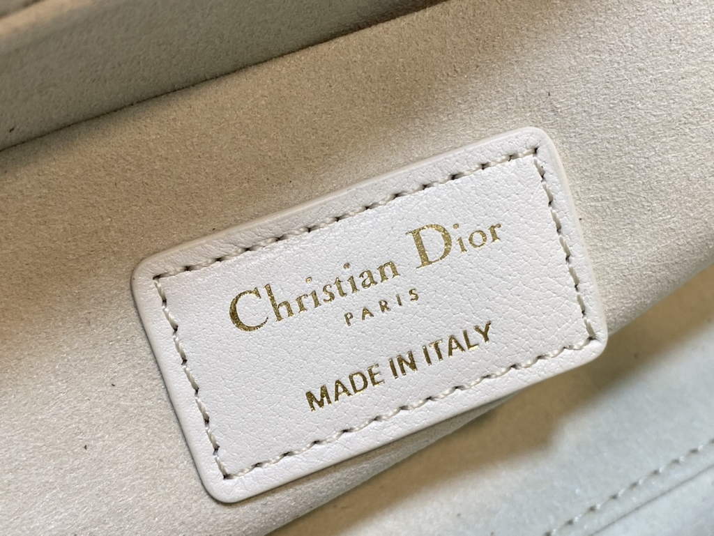Dior M0540 Medium Lady D-Joy Bag Beige Cannage Lambskin