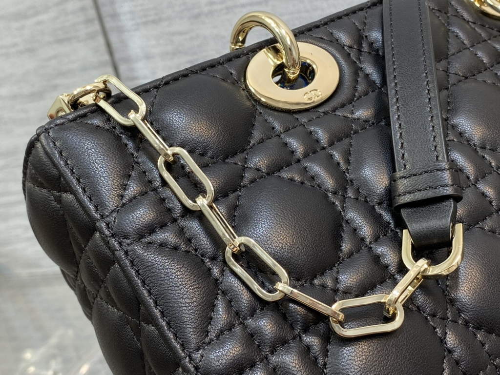 Dior M0540 Medium Lady D-Joy Bag Black Cannage Lambskin - Default Title - View 4