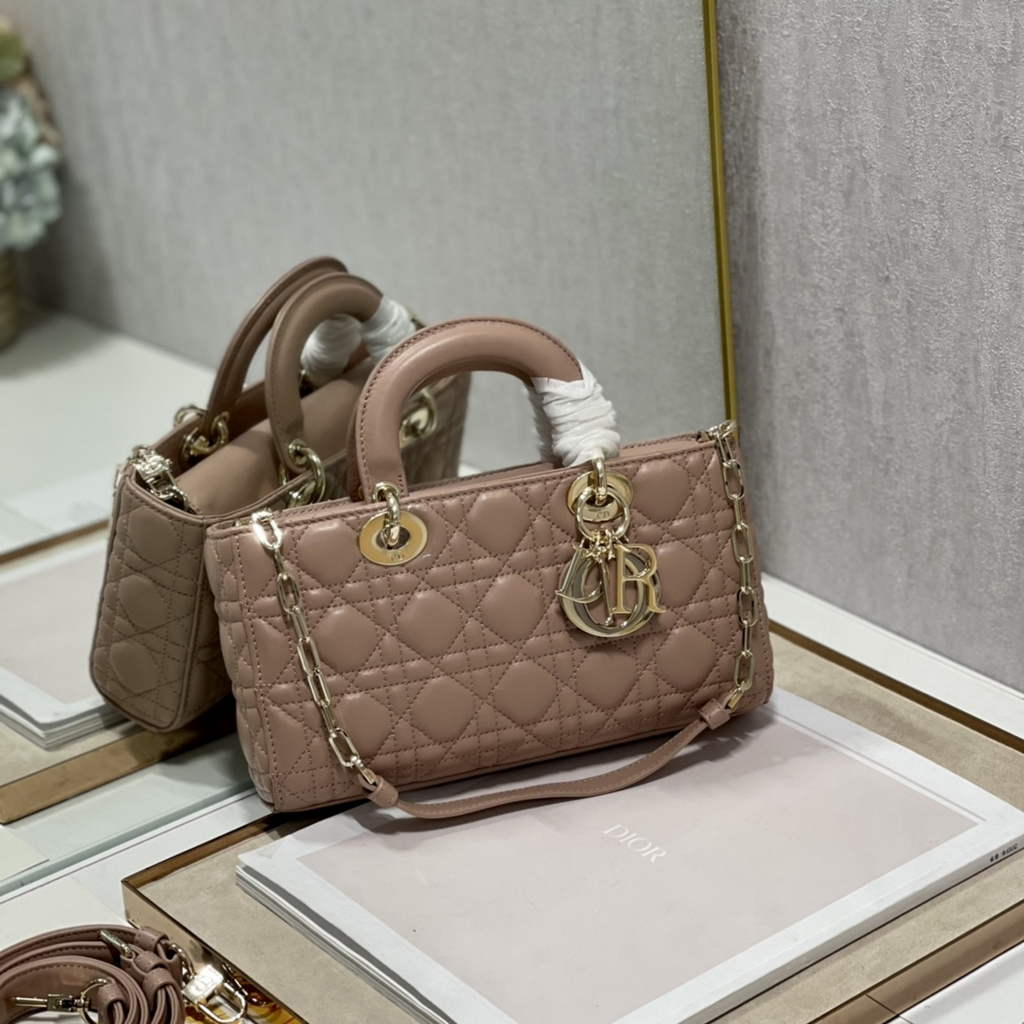 Dior M0540 Medium Lady D-Joy Bag Light Pink Cannage Lambskin