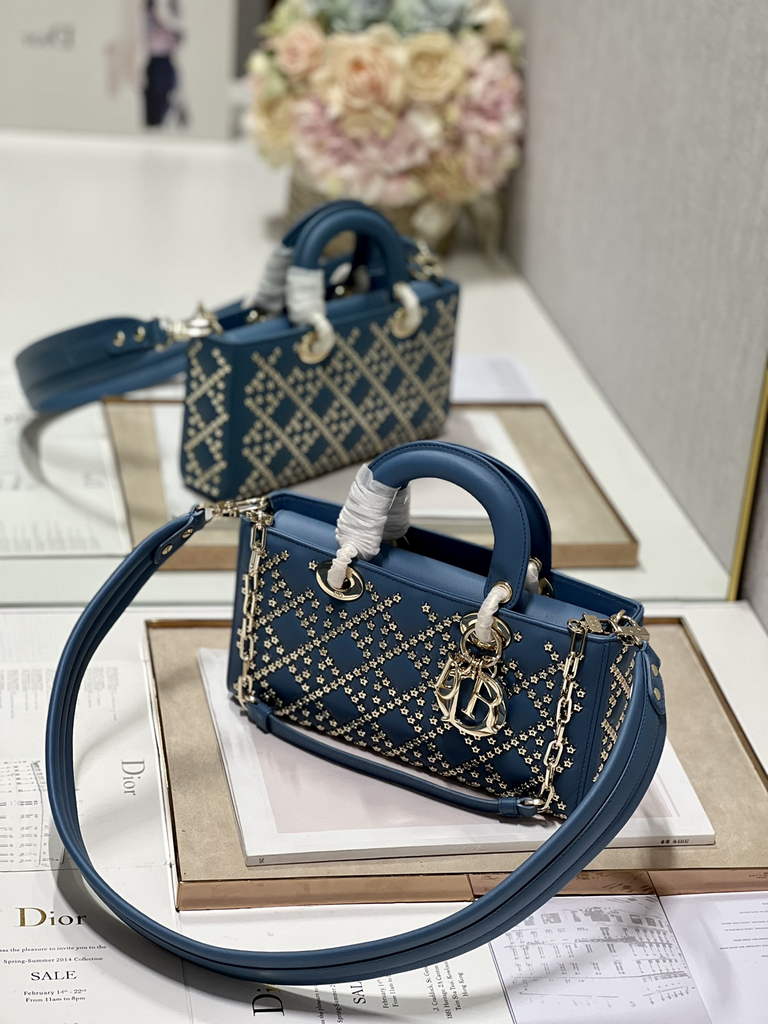 Dior M0540 Medium Lady D-Joy Bag Blue Lucky Star Cannage Lambskin - Default Title - View 2
