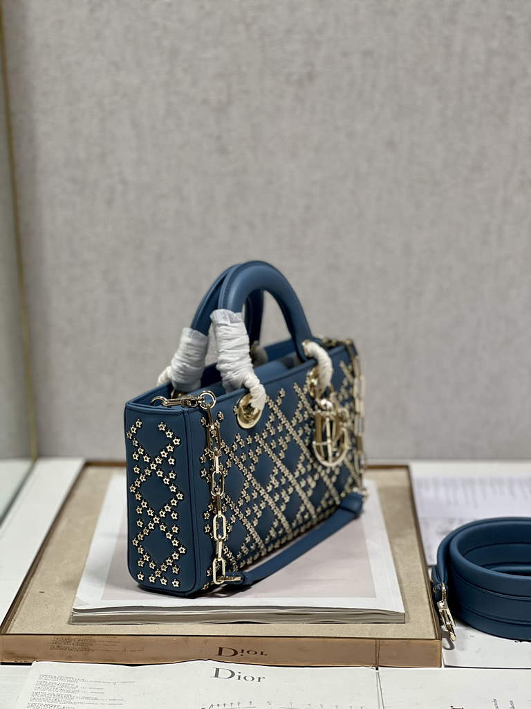 Dior M0540 Medium Lady D-Joy Bag Blue Lucky Star Cannage Lambskin - Default Title - View 4