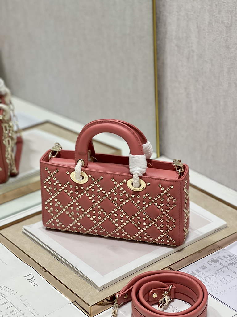 Dior M0540 Medium Lady D-Joy Bag Pink Lucky Star Cannage Lambskin