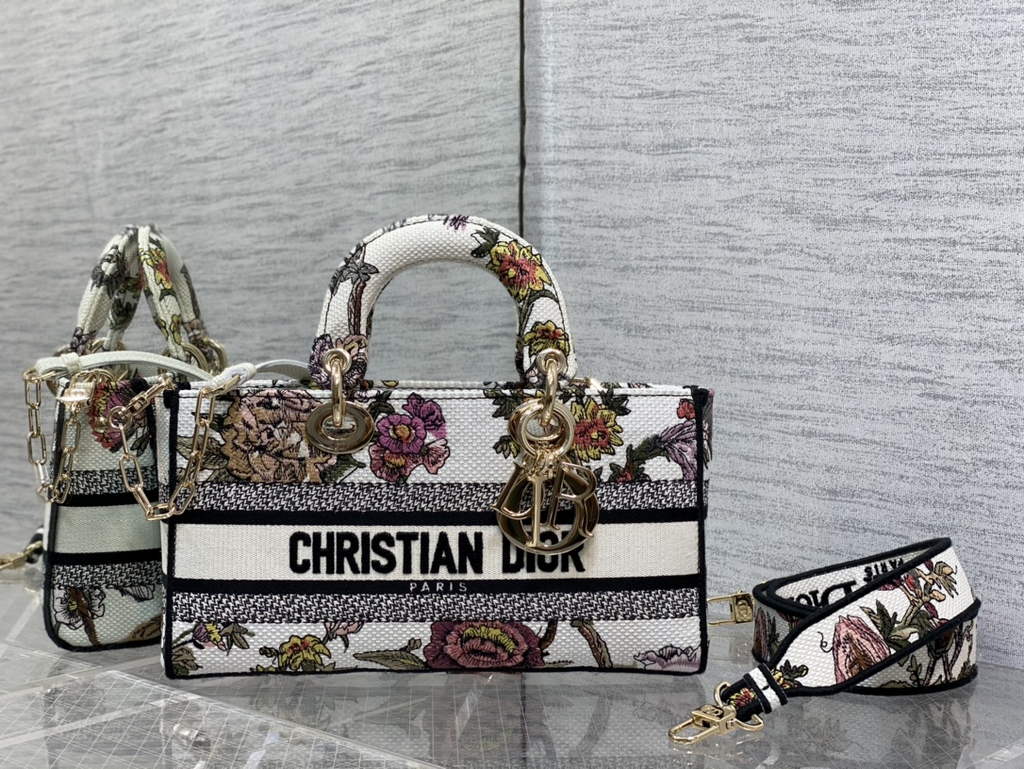 Dior M0540 Medium Lady D-Joy Bag White Multicolor Dior Petites Fleurs