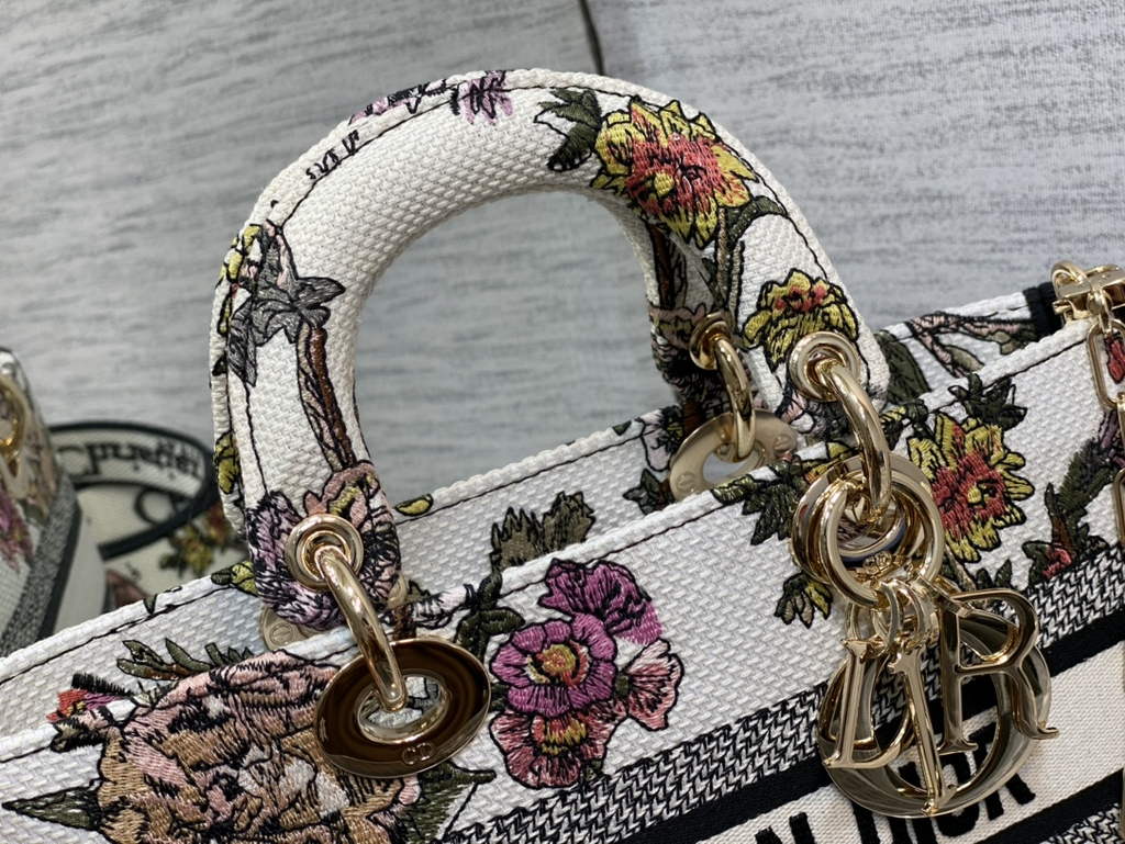 Dior M0540 Medium Lady D-Joy Bag White Multicolor Dior Petites Fleurs