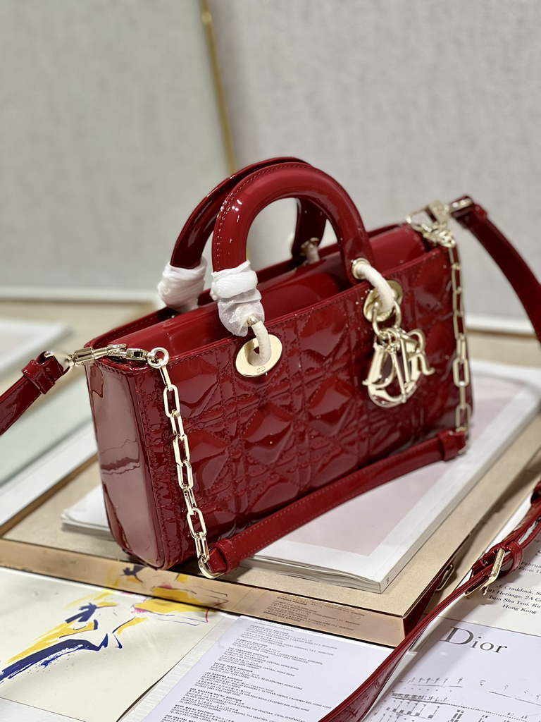 Dior M0540 Medium Lady D-Joy Bag Red Patent Cannage Calfskin