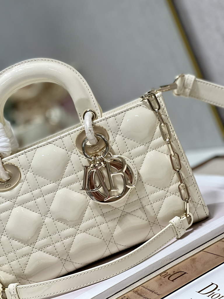 Dior M0540 Medium Lady D-Joy Bag Beige Patent Cannage Calfskin