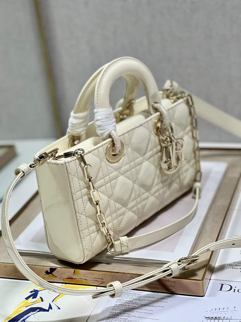 Dior M0540 Medium Lady D-Joy Bag Beige Patent Cannage Calfskin