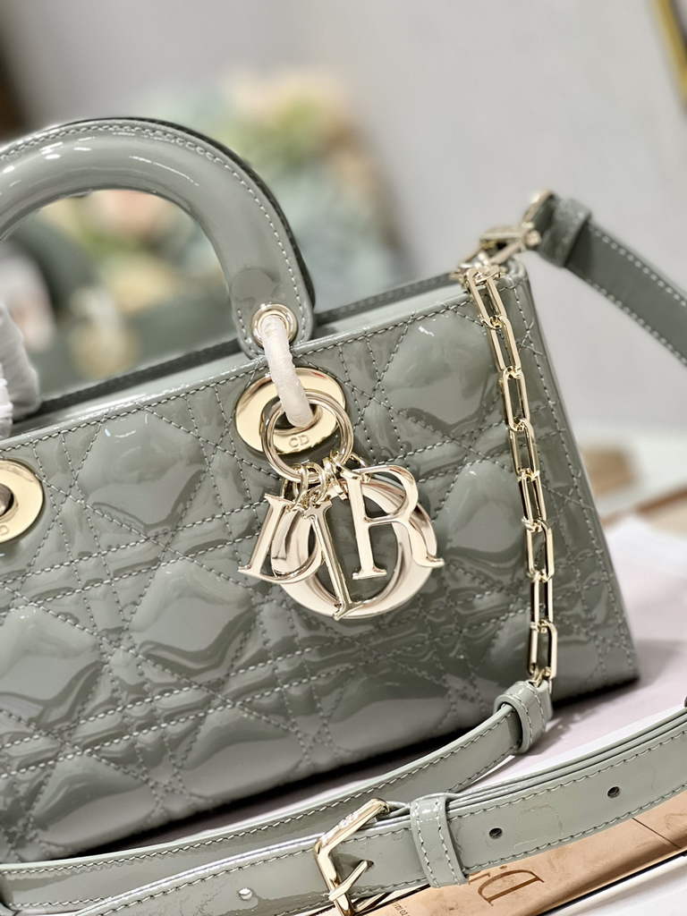 Dior M0540 Medium Lady D-Joy Bag Gray Patent Cannage Calfskin - Default Title - View 2