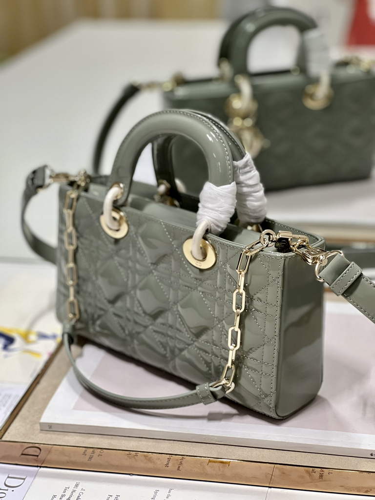 Dior M0540 Medium Lady D-Joy Bag Gray Patent Cannage Calfskin