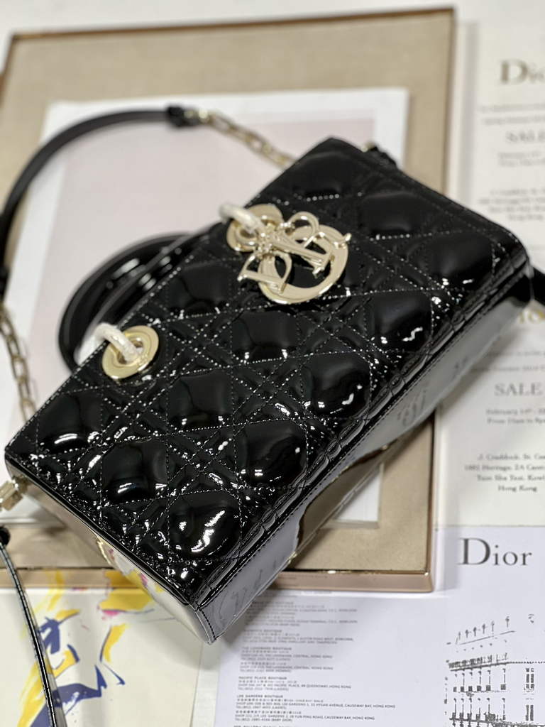 Dior M0540 Medium Lady D-Joy Bag Black Patent Cannage Calfskin