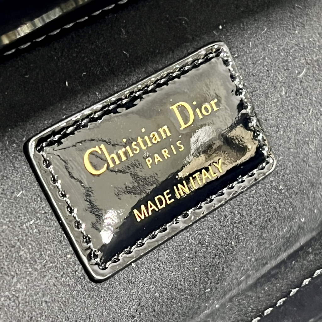 Dior M0540 Medium Lady D-Joy Bag Black Patent Cannage Calfskin