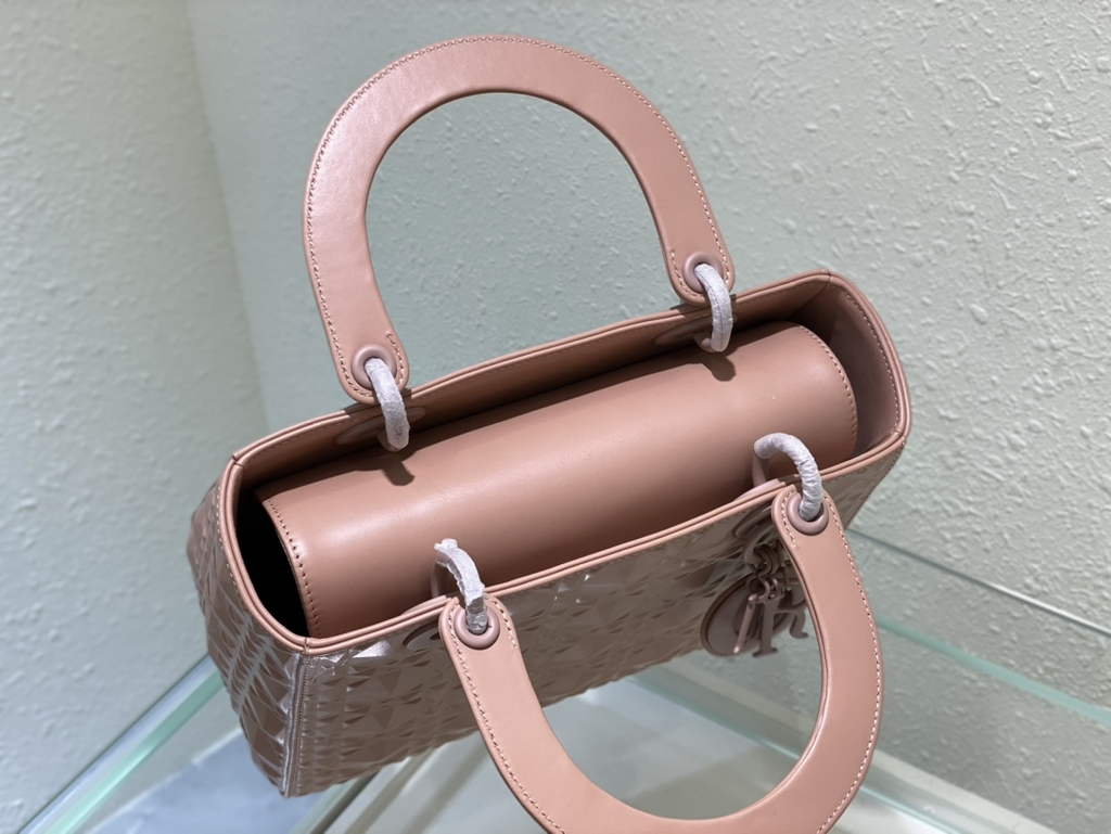 Dior M0565 Medium Lady Bag Pink Cannage Calfskin with Diamond Motif - Default Title - View 7