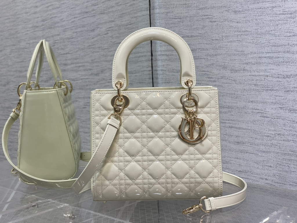 Dior M0565 Medium Lady Bag White Patent Cannage Calfskin Gold - Default Title - View 1