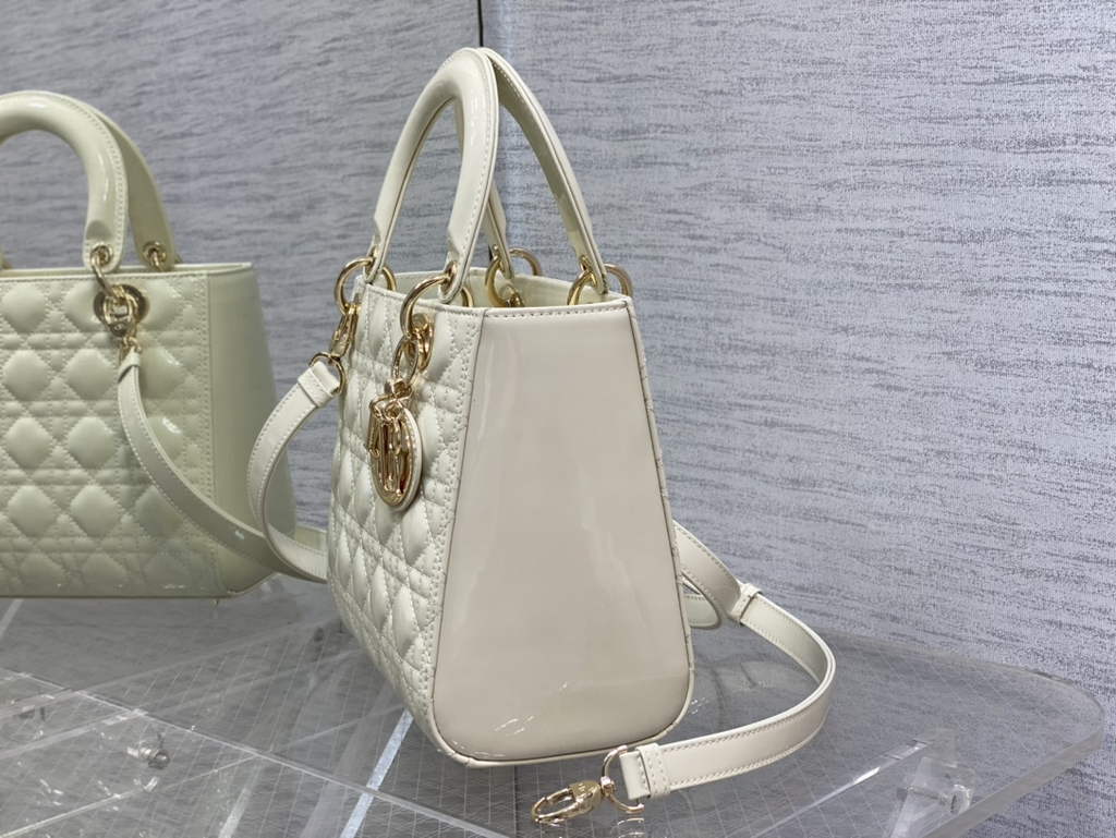 Dior M0565 Medium Lady Bag White Patent Cannage Calfskin Gold - Default Title - View 4