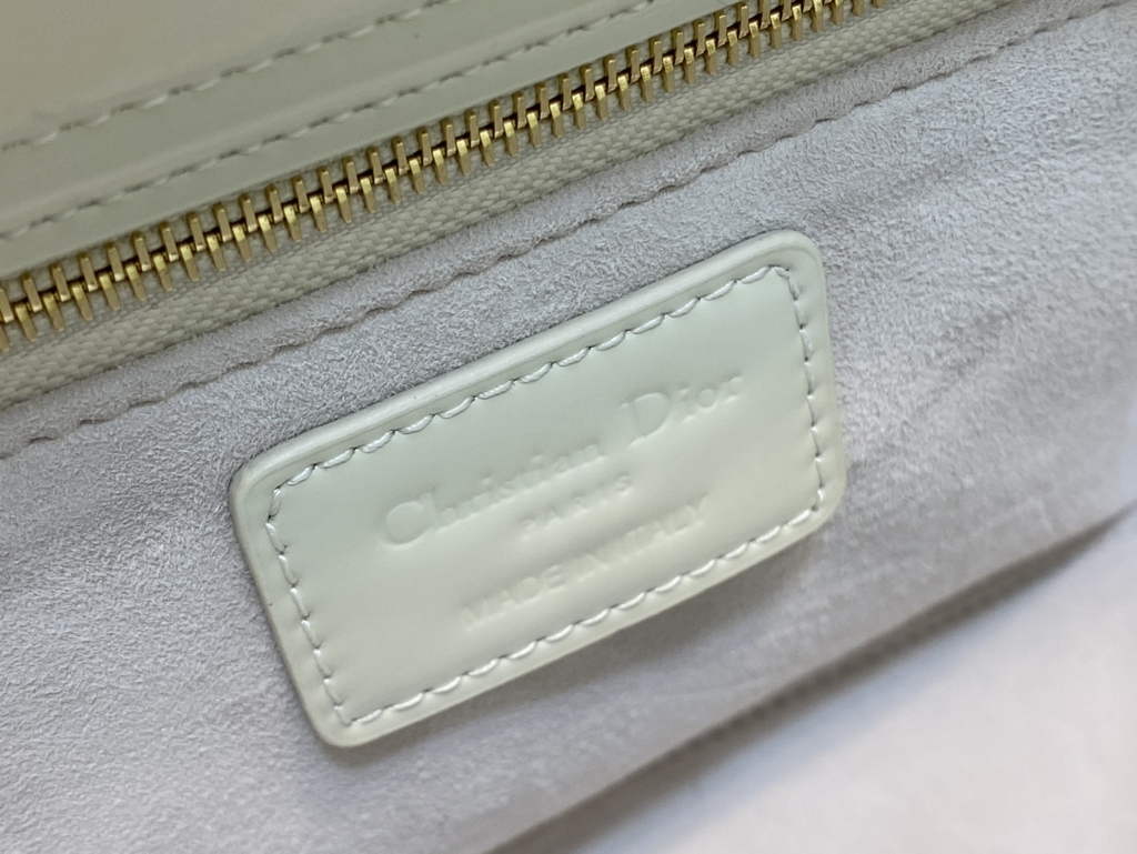 Dior M0565 Medium Lady Bag White Patent Cannage Calfskin Gold - Default Title - View 9