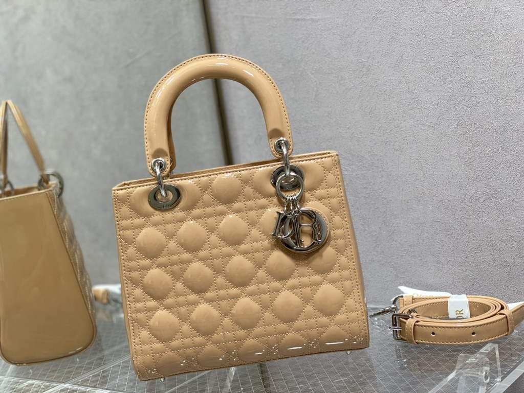 Dior M0565 Medium Lady Bag dark beige Patent Cannage Calfskin Silver - Default Title - View 2