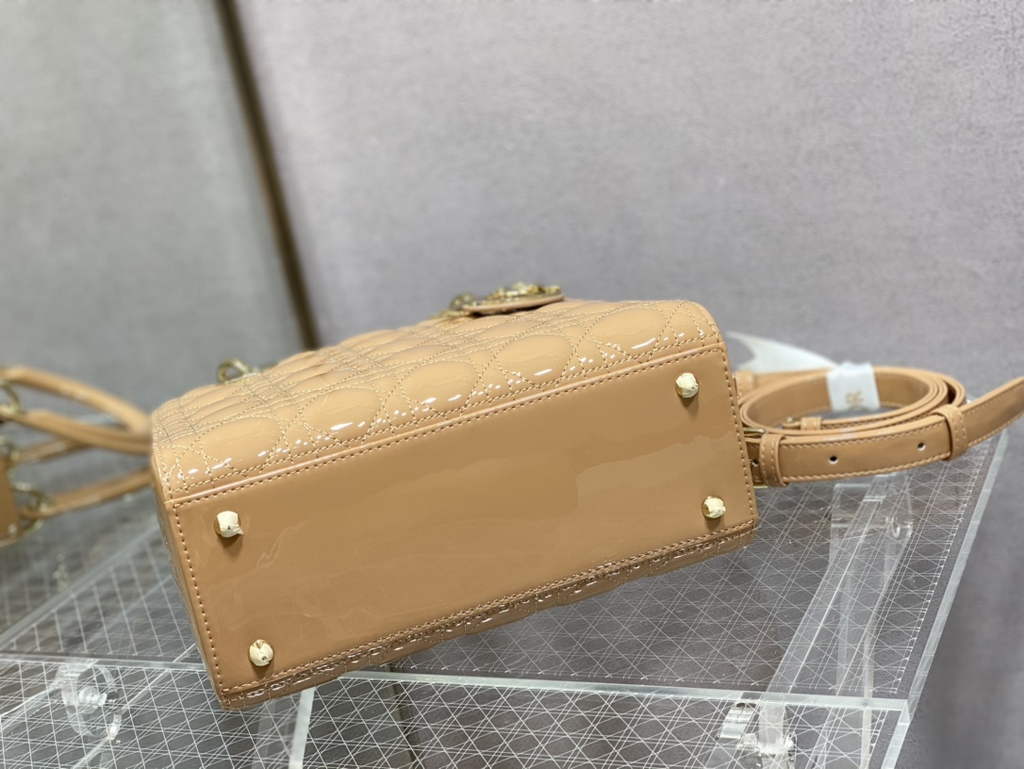 Dior M0565 Medium Lady Bag dark beige Patent Cannage Calfskin Gold - Default Title - View 7