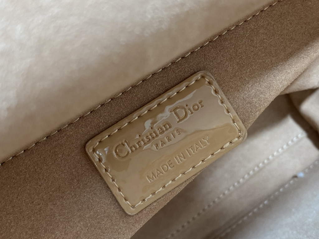 Dior M0565 Medium Lady Bag dark beige Patent Cannage Calfskin Gold - Default Title - View 9