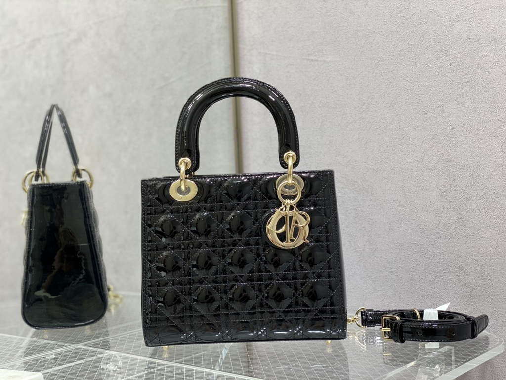 Dior M0565 Medium Lady Bag Black Patent Cannage Calfskin Gold - Default Title - View 1