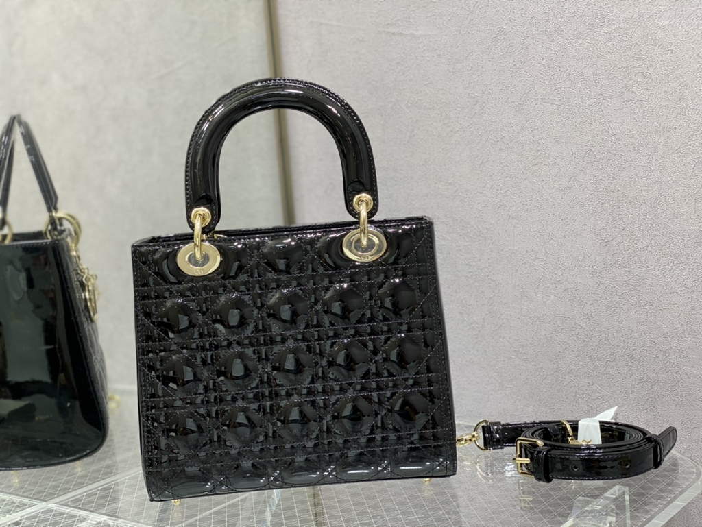 Dior M0565 Medium Lady Bag Black Patent Cannage Calfskin Gold - Default Title - View 3