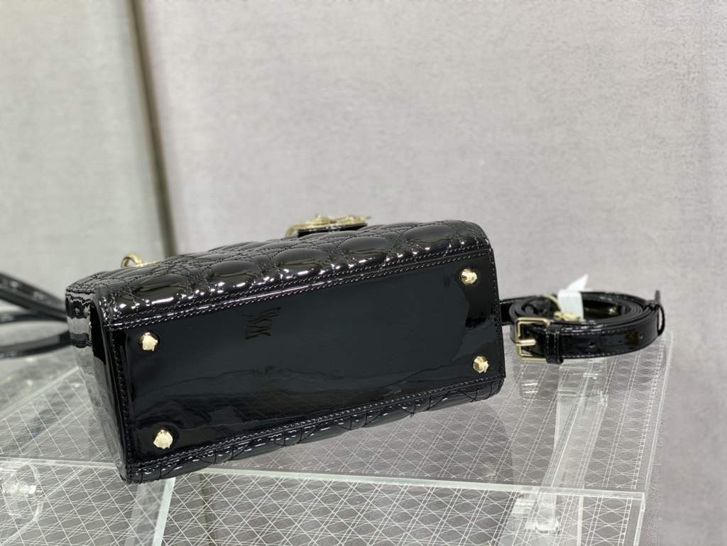 Dior M0565 Medium Lady Bag Black Patent Cannage Calfskin Gold - Default Title - View 7