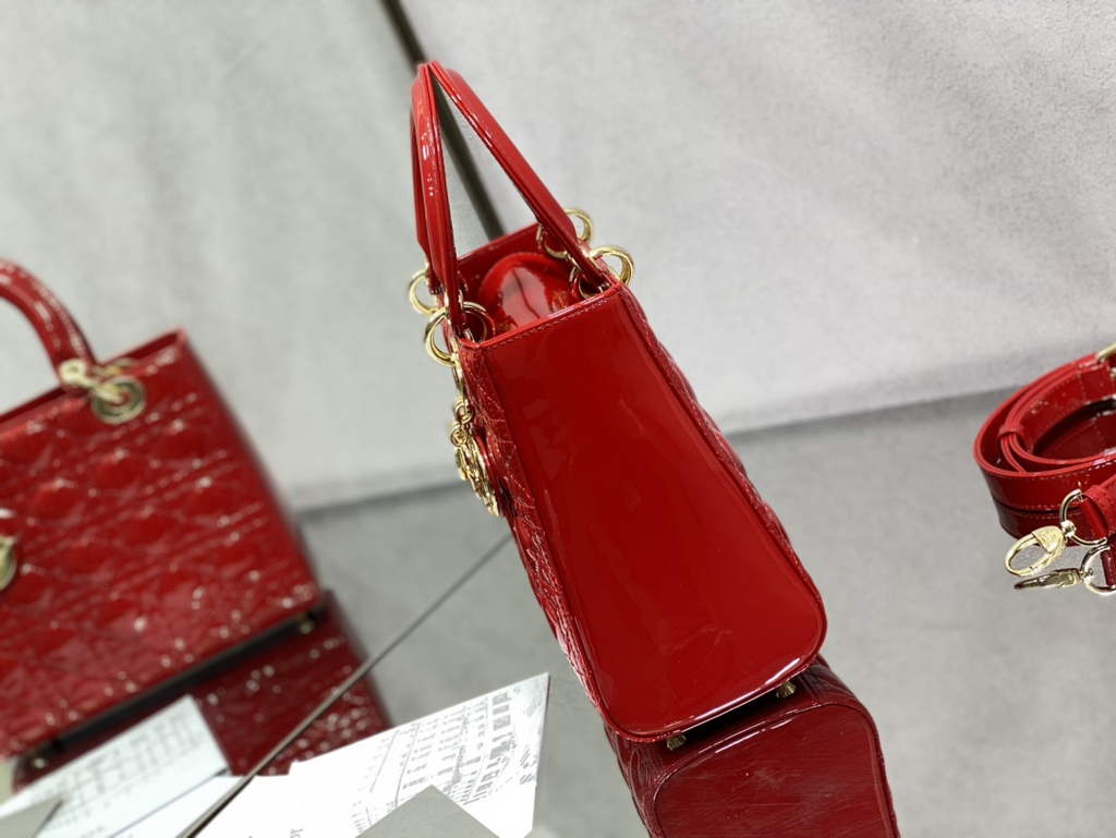 Dior M0565 Medium Lady Bag Red Patent Cannage Calfskin - Default Title - View 4
