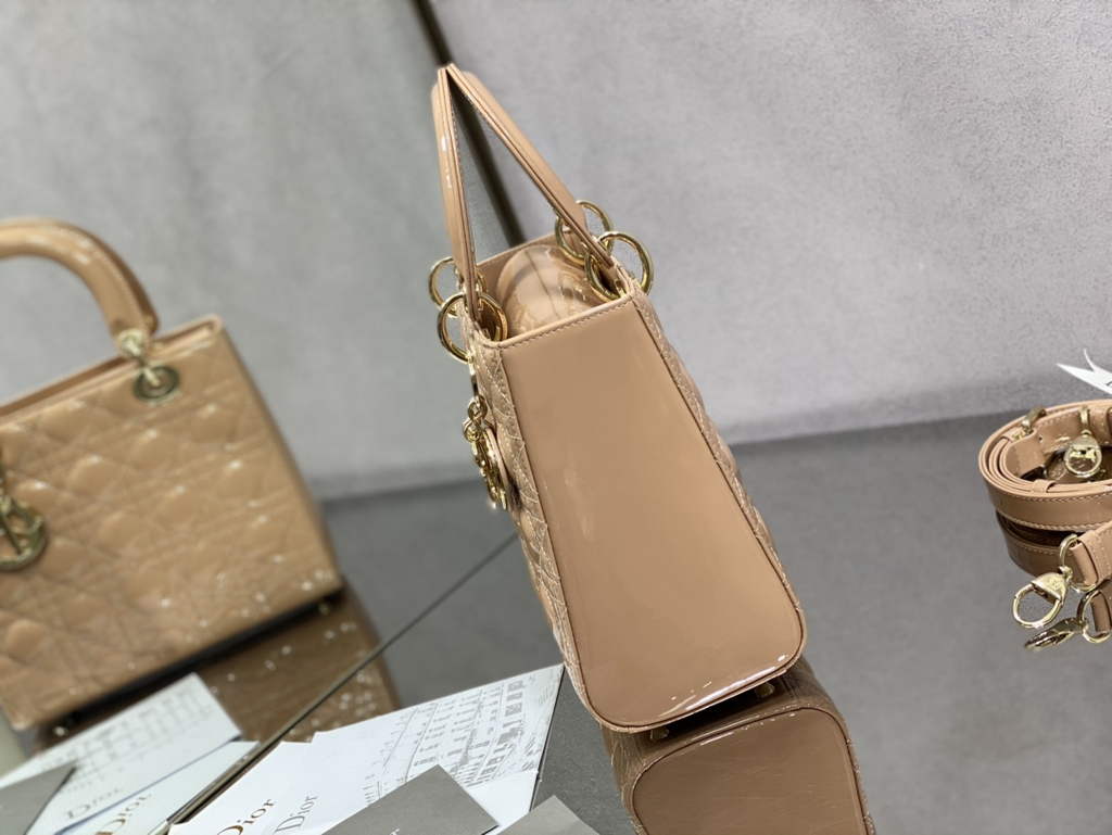 Dior M0565 Medium Lady Bag Light Pink Patent Cannage Calfskin - Default Title - View 4