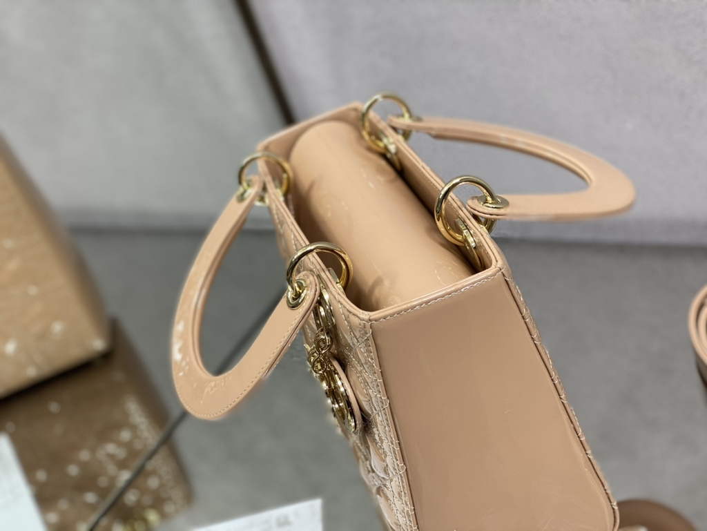 Dior M0565 Medium Lady Bag Light Pink Patent Cannage Calfskin - Default Title - View 6
