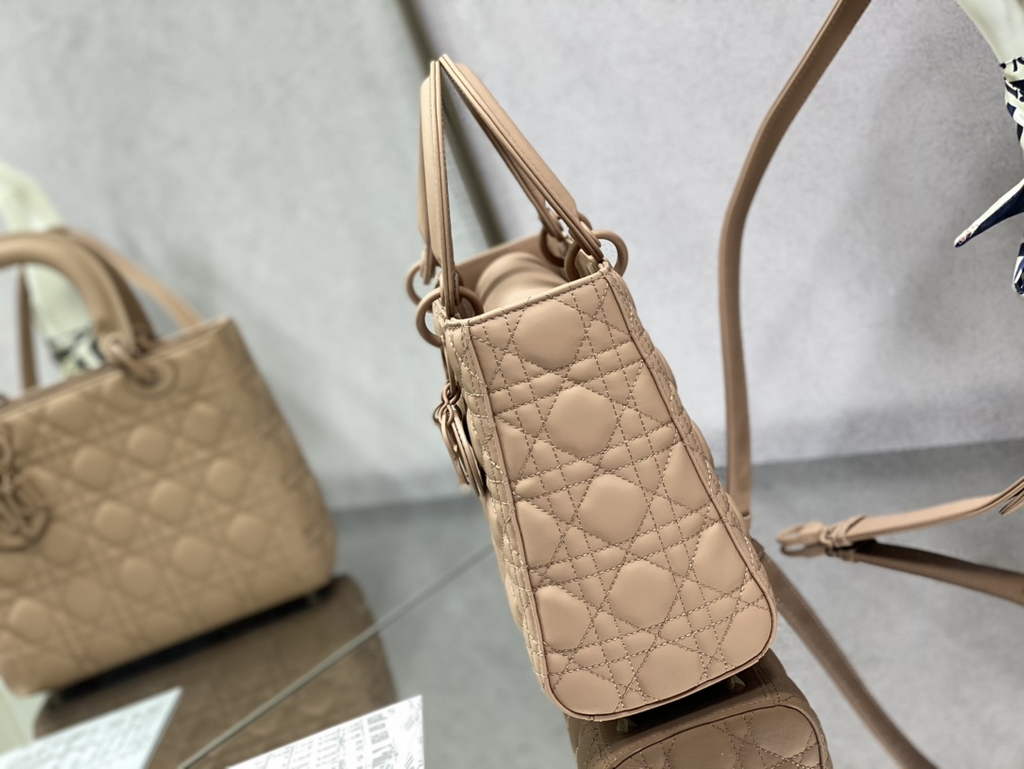 Dior M0565 Medium Lady Bag dark beige Ultramatte Cannage Calfskin - Default Title - View 3