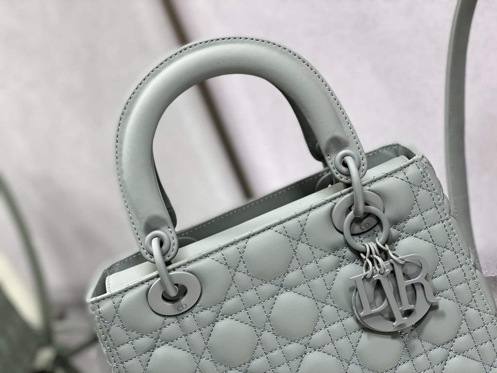Dior M0565 Medium Lady Bag Gray Ultramatte Cannage Calfskin - Default Title - View 2