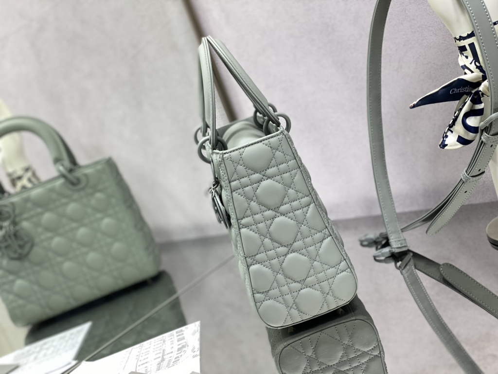 Dior M0565 Medium Lady Bag Gray Ultramatte Cannage Calfskin - Default Title - View 3