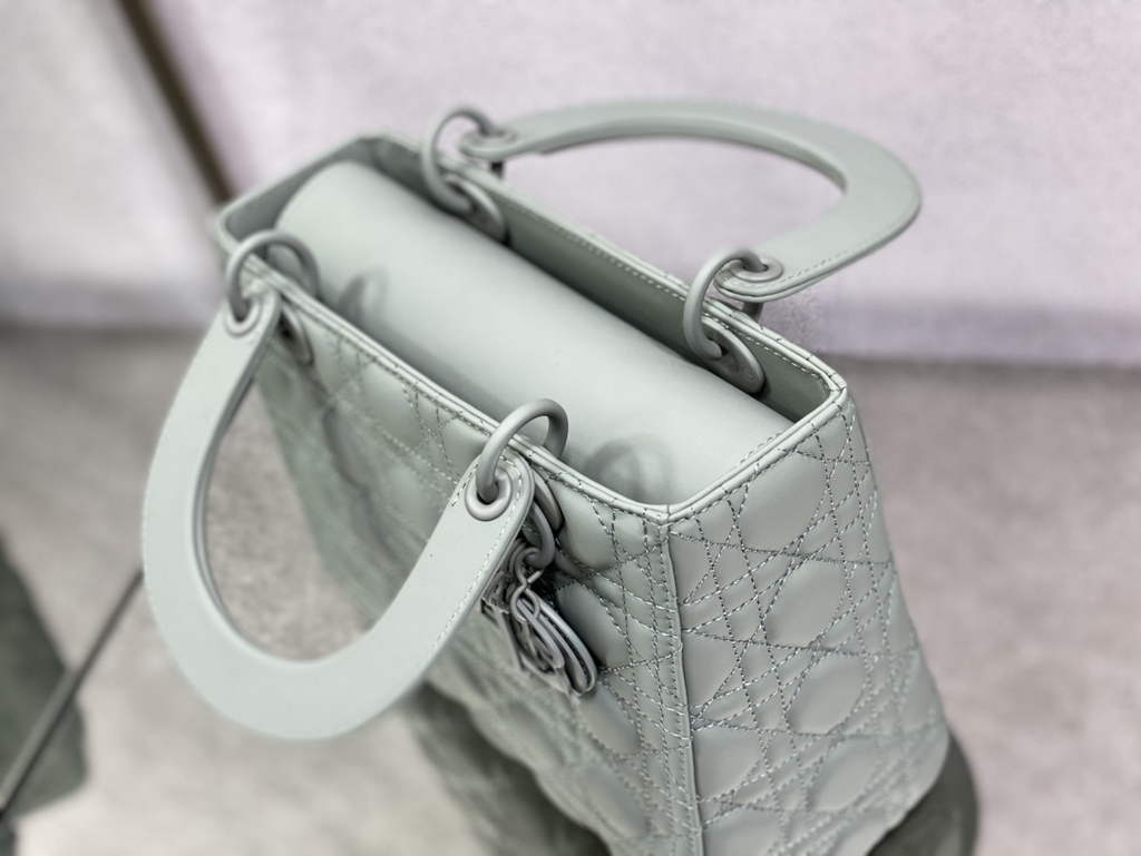 Dior M0565 Medium Lady Bag Gray Ultramatte Cannage Calfskin - Default Title - View 5