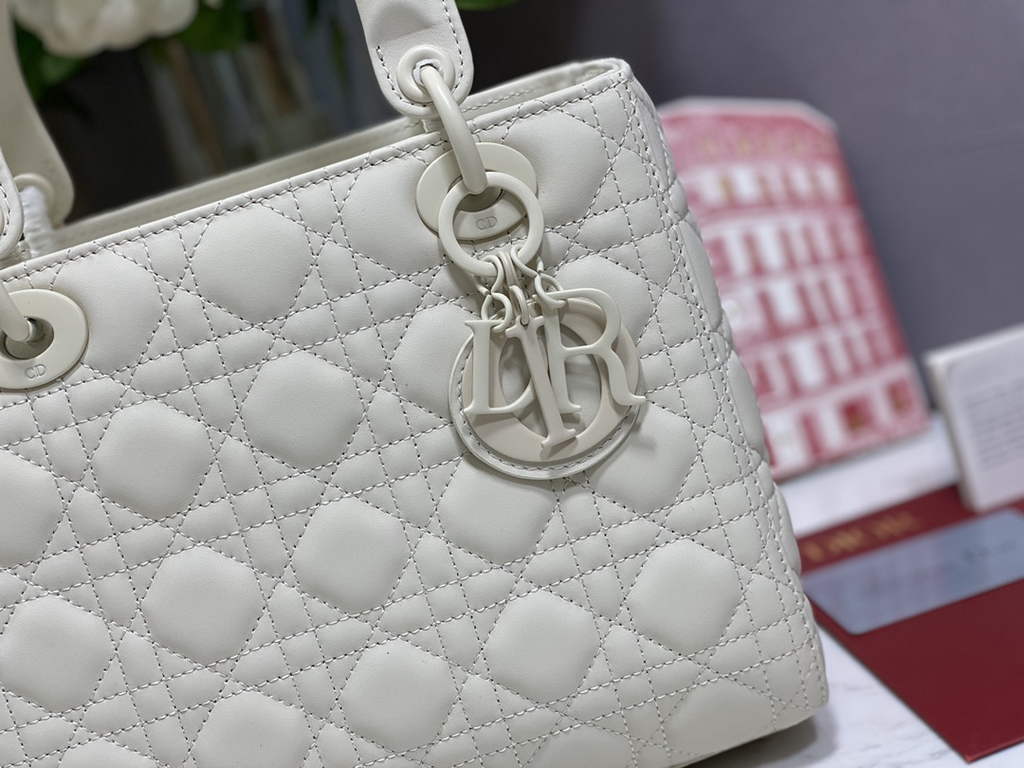 Dior M0565 Medium Lady Bag White Ultramatte Cannage Calfskin - Default Title - View 2