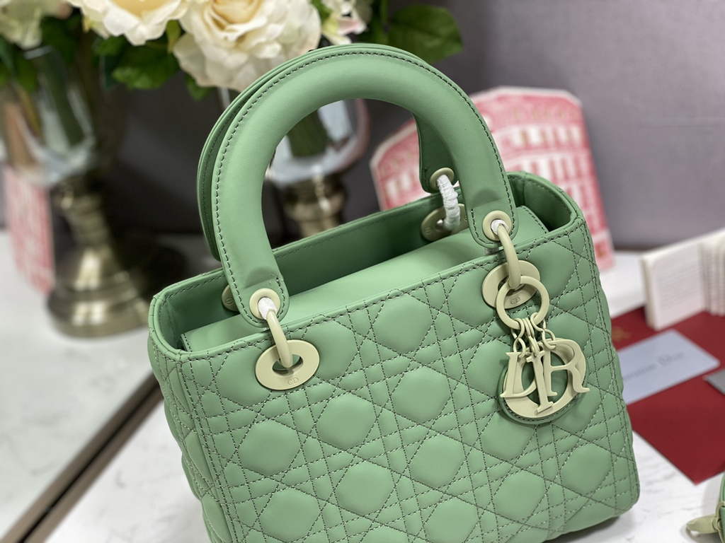 Dior M0565 Medium Lady Bag Green Ultramatte Cannage Calfskin - Default Title - View 3
