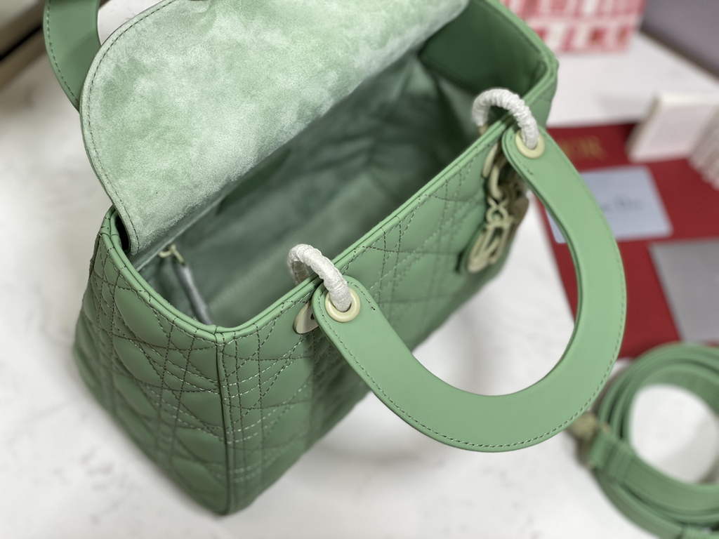 Dior M0565 Medium Lady Bag Green Ultramatte Cannage Calfskin - Default Title - View 8