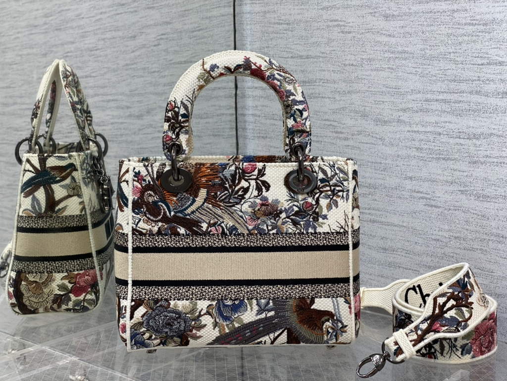 Dior M0565 Medium Lady D-Life Bag Ecru Multicolor Jardin - Default Title - View 4