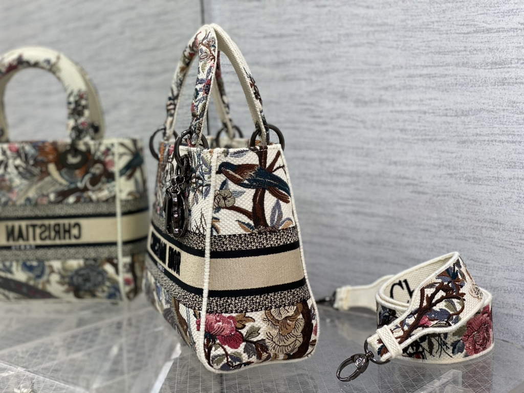 Dior M0565 Medium Lady D-Life Bag Ecru Multicolor Jardin - Default Title - View 5